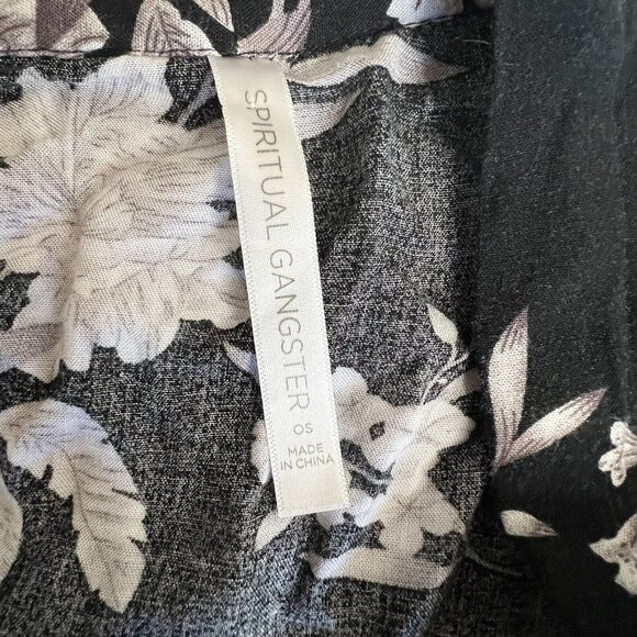 Spiritual Gangster Womens Maya Kimono Robe One Size Black Floral Lightweight - Picture 4 of 9